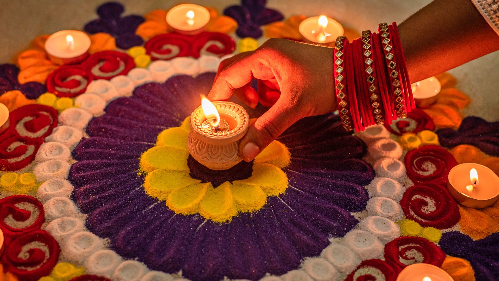 Deepawali diwali diya in flower rangoli