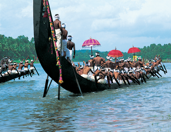 Onam Snake boat race Vallamkali Pambam River