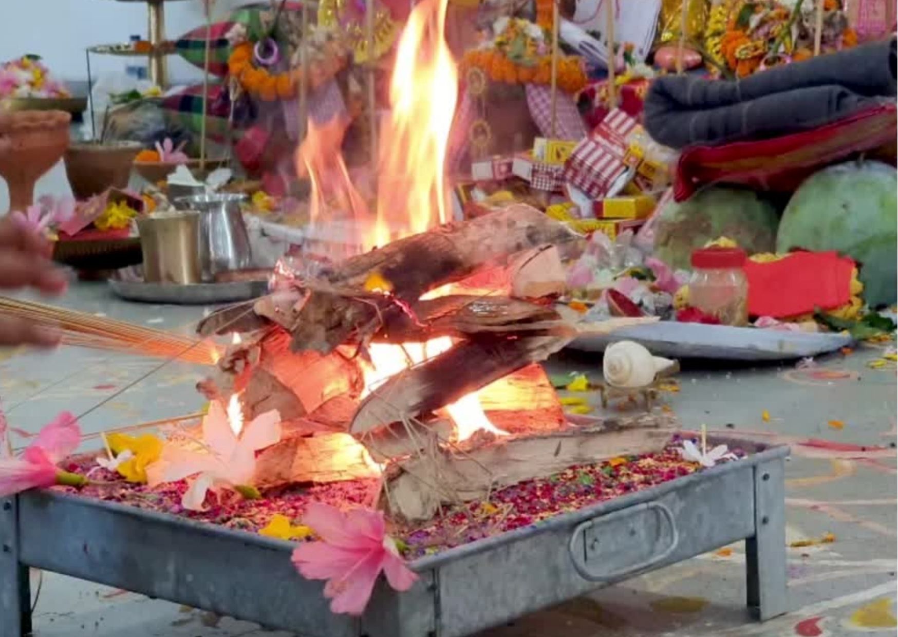 Navratri hindu sacred ritual of havan and yajna